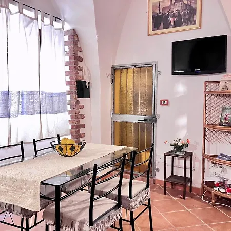 E Borgo - La Tua Casa A Апартаменты Кастельсардо