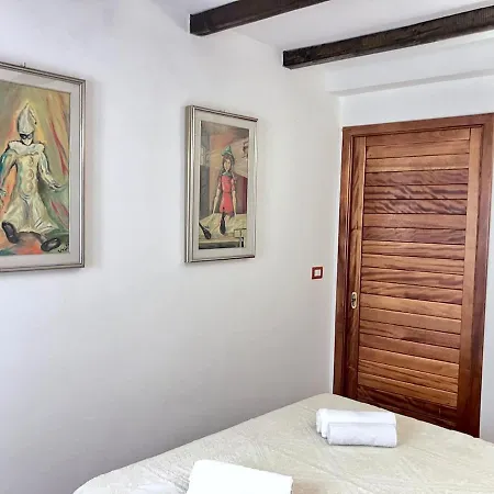 Apartment E Borgo - La Tua Casa A